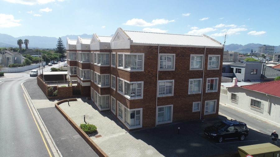 To Let 2 Bedroom Property for Rent in Strand North Western Cape